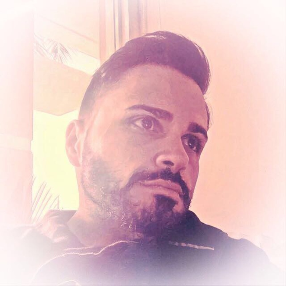 Meet your Posher, Carlos - Picture 2 of 7